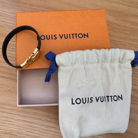 Louis Vuitton Monogram Fasten Your LV Bracelet - Picture 1 of 11